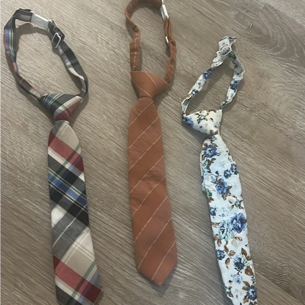 Boon toddler boy ties 3-18 months